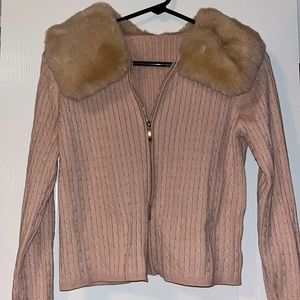 Cardigan jacket (2 zippers) with fluffs around the neck and fluffy wrist cuffs